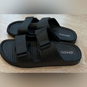 NEW MENS SANDALS SIZE 10